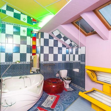 Apartment With Jacuzzi In Old Town Kaunas Esterno foto